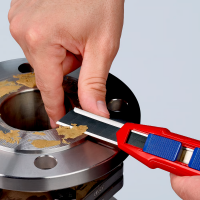 Универсальный нож 18 мм 165 мм CutiX Knipex_6